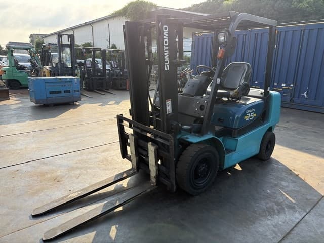Forklift — Auction (lot 8458-24001)