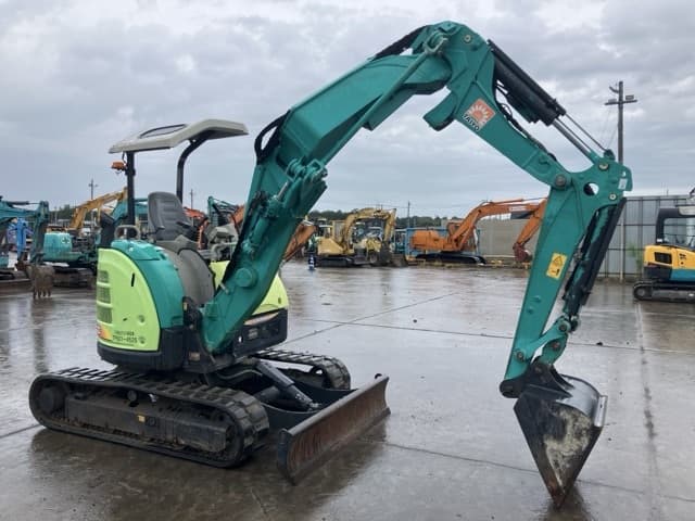 MINI EXCAVATOR — Auction (lot 8458-243)