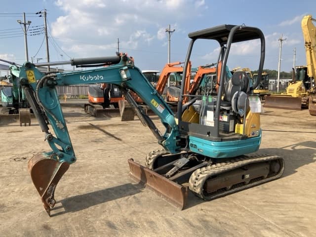 MINI EXCAVATOR — Auction (lot 8458-244)