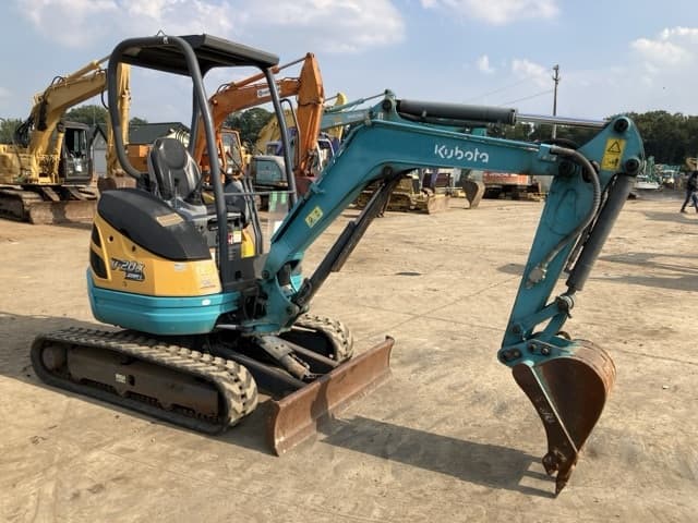 MINI EXCAVATOR — Auction (lot 8458-244)