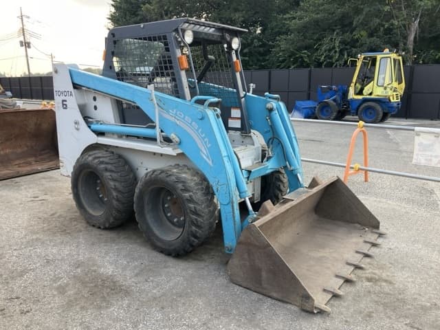 SKID STEER LOADER — Auction (lot 8458-245)