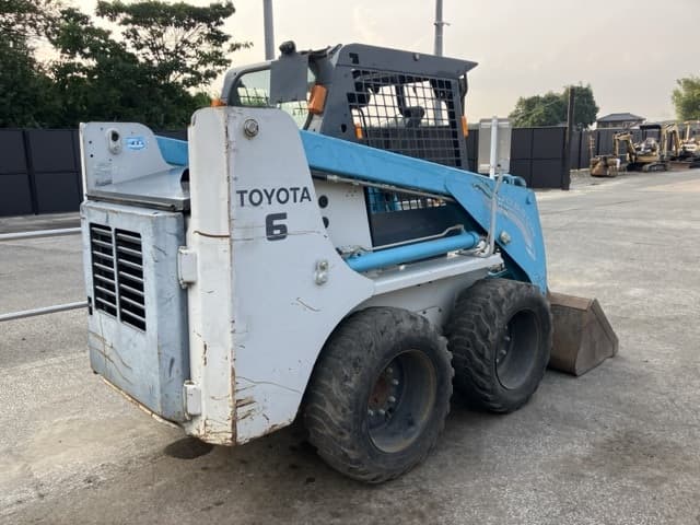 SKID STEER LOADER — Auction (lot 8458-245)