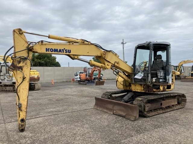 EXCAVATOR — Auction (lot 8458-246)