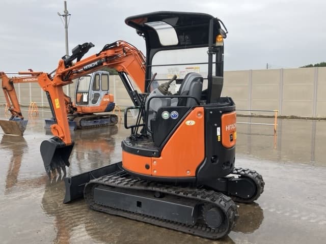 MINI EXCAVATOR — Auction (lot 8458-247)