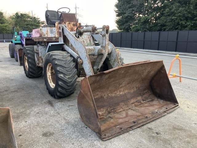 WHEEL LOADER — Auction (lot 8458-248)