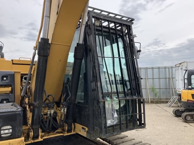 EXCAVATOR — Auction (lot 8458-252)
