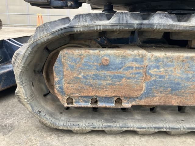MINI EXCAVATOR — Auction (lot 8458-256)