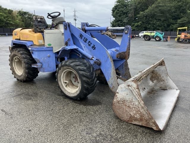 MINI WHEEL LOADER — Auction (lot 8458-259)
