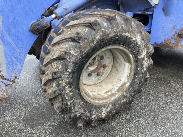 MINI WHEEL LOADER — Auction (lot 8458-259)