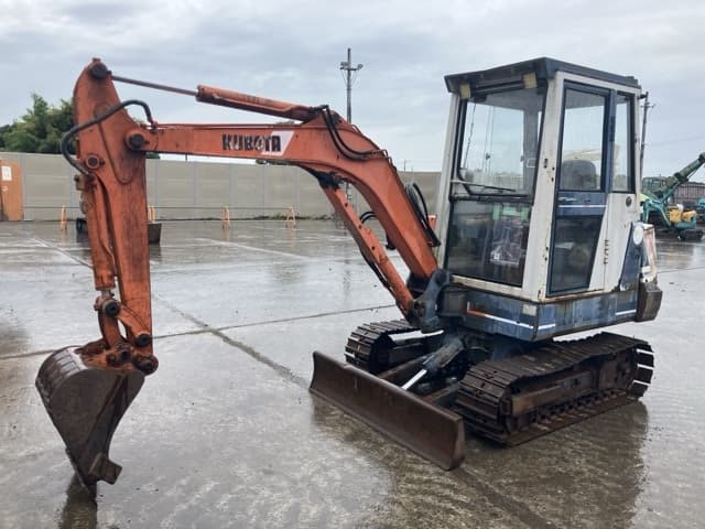 MINI EXCAVATOR — Auction (lot 8458-264)