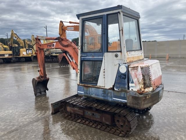 MINI EXCAVATOR — Auction (lot 8458-264)