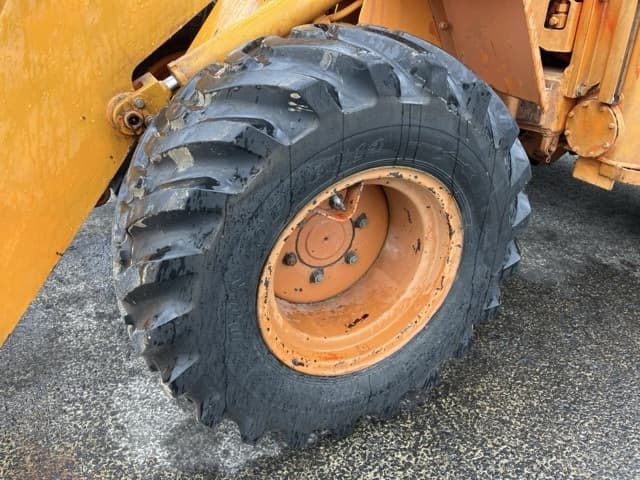 MINI WHEEL LOADER — Auction (lot 8458-268)