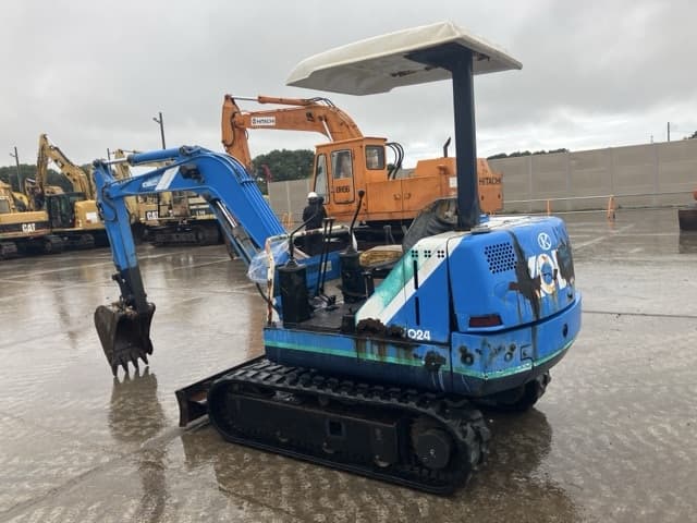 MINI EXCAVATOR — Auction (lot 8458-273)