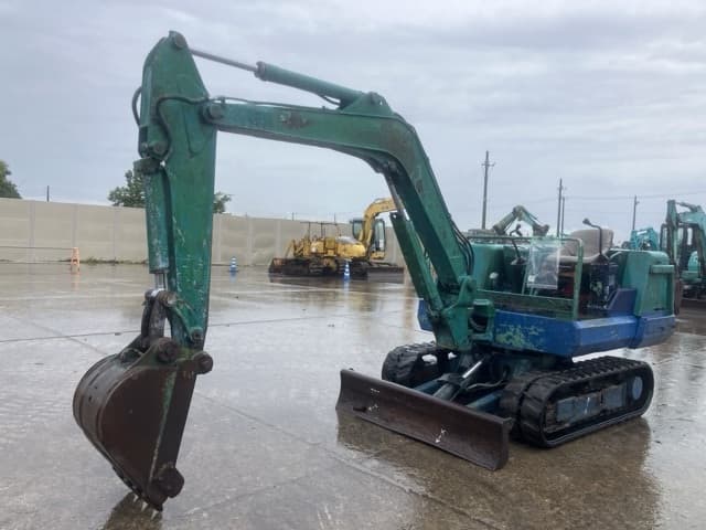 MINI EXCAVATOR — Auction (lot 8458-274)
