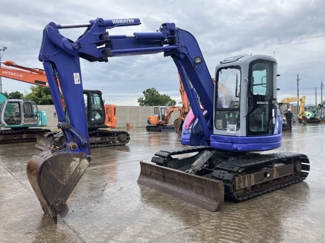 EXCAVATOR — Auction (lot 8458-278)