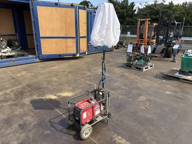 FLOODLIGHT — Auction (lot 8458-27802)