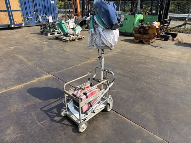 FLOODLIGHT — Auction (lot 8458-27803)