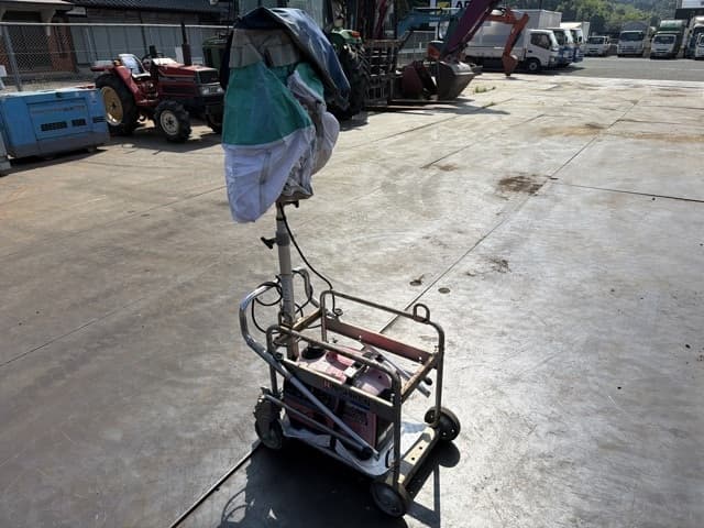 FLOODLIGHT — Auction (lot 8458-27803)