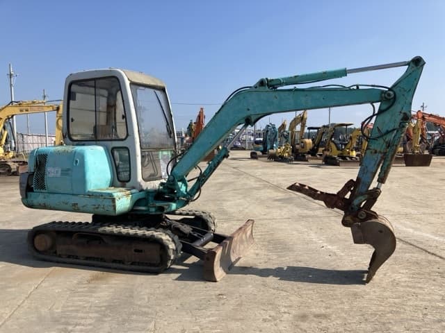 MINI EXCAVATOR — Auction (lot 8458-28)