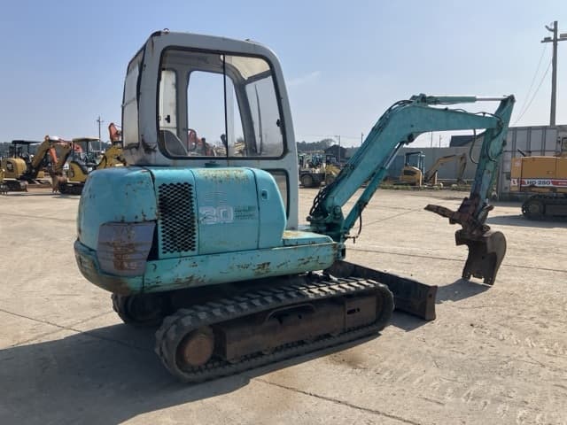 MINI EXCAVATOR — Auction (lot 8458-28)