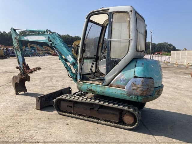 MINI EXCAVATOR — Auction (lot 8458-28)
