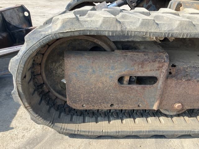 MINI EXCAVATOR — Auction (lot 8458-28)