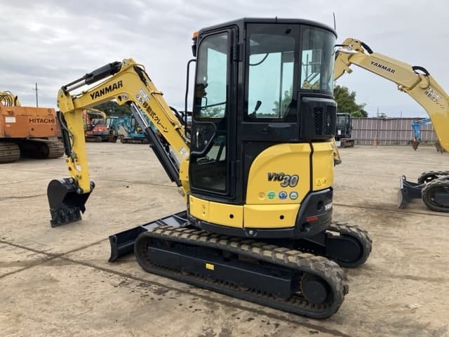 MINI EXCAVATOR — Auction (lot 8458-282)