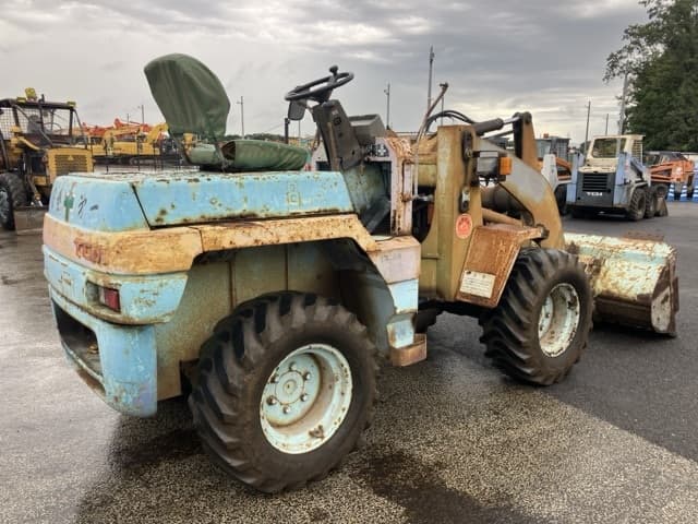 MINI WHEEL LOADER — Auction (lot 8458-286)