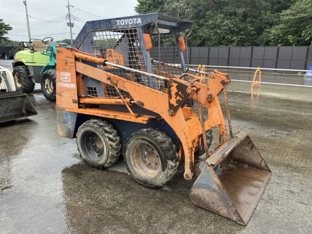 SKID STEER LOADER — Auction (lot 8458-294)