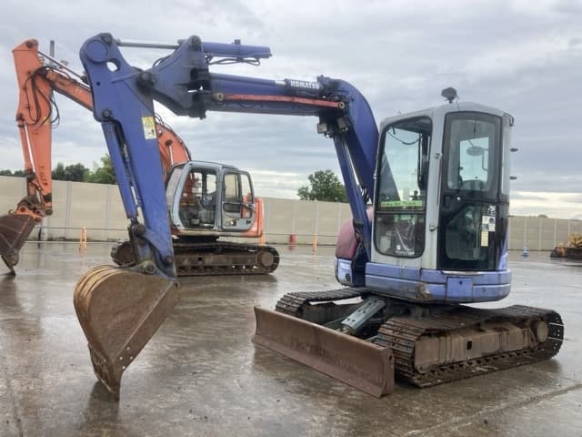 MINI EXCAVATOR — Auction (lot 8458-296)