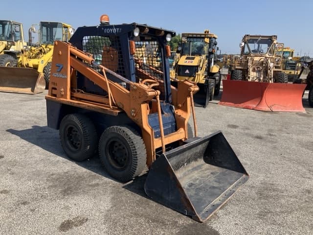 SKID STEER LOADER — Auction (lot 8458-3)