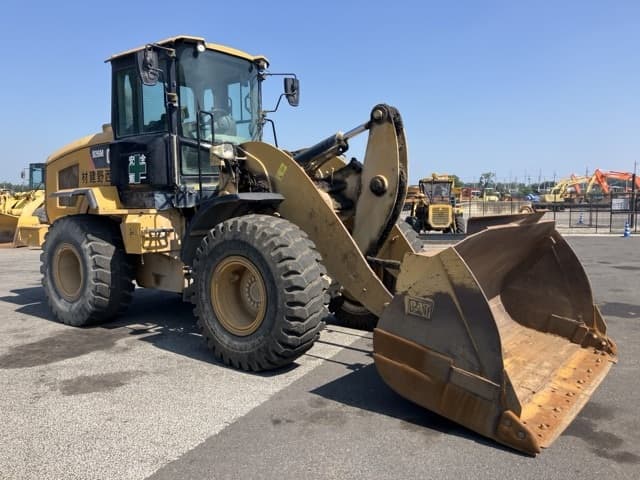 WHEEL LOADER — Auction (lot 8458-30)
