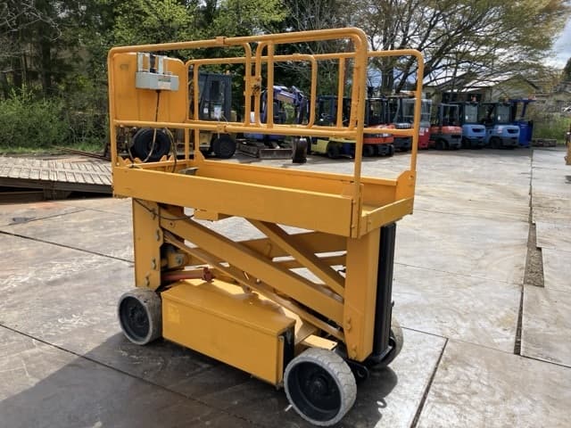 AERIAL WORK PLATFORM — Auction (lot 8458-30003)