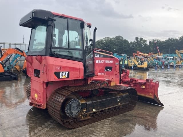 Bulldozer — Auction (lot 8458-302)