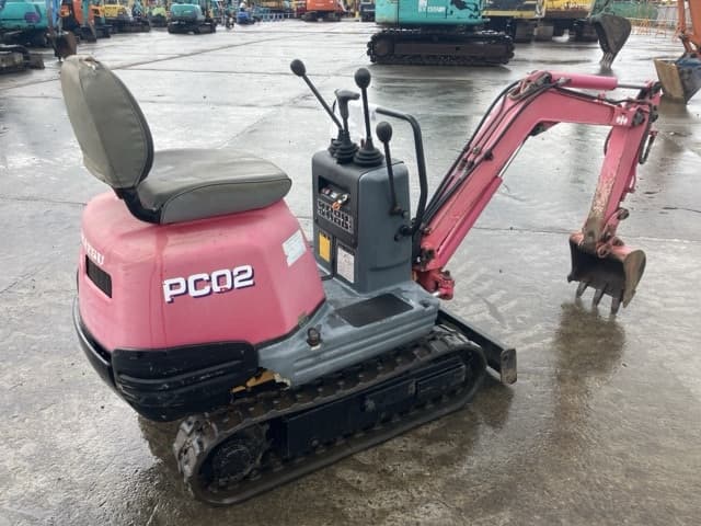 MINI EXCAVATOR — Auction (lot 8458-303)