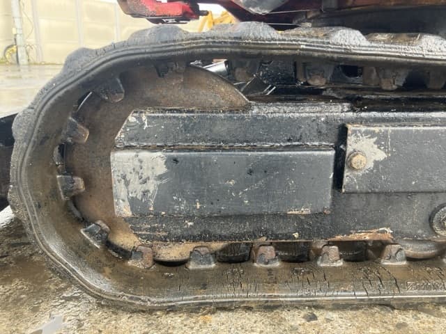 MINI EXCAVATOR — Auction (lot 8458-303)