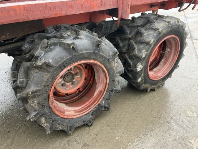 WHEEL CARRIER — Auction (lot 8458-307)