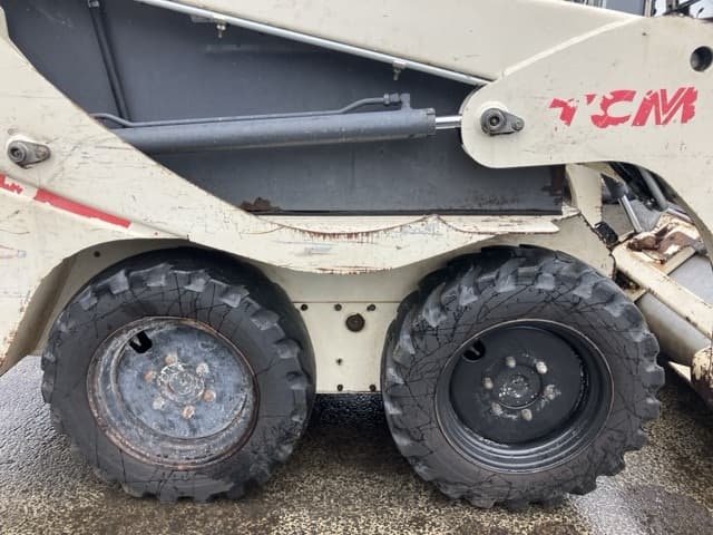 SKID STEER LOADER — Auction (lot 8458-309)