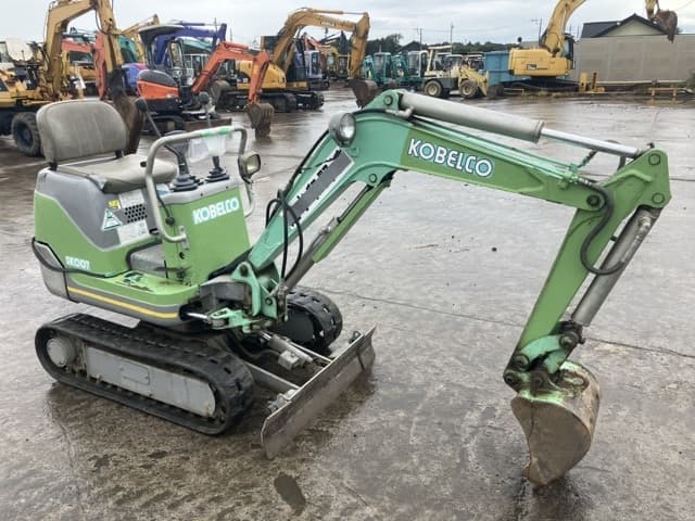 MINI EXCAVATOR — Auction (lot 8458-317)