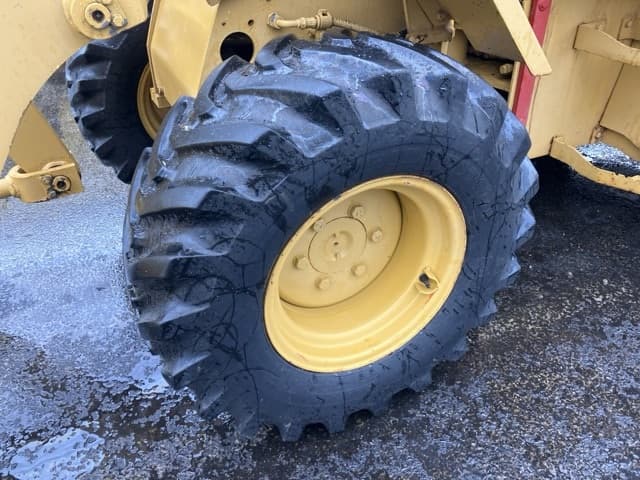 MINI WHEEL LOADER — Auction (lot 8458-319)