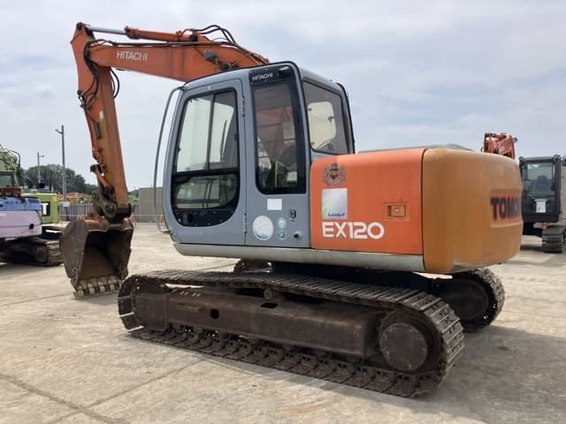 EXCAVATOR — Auction (lot 8458-32)