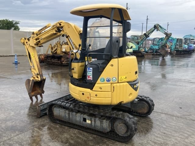 MINI EXCAVATOR — Auction (lot 8458-327)