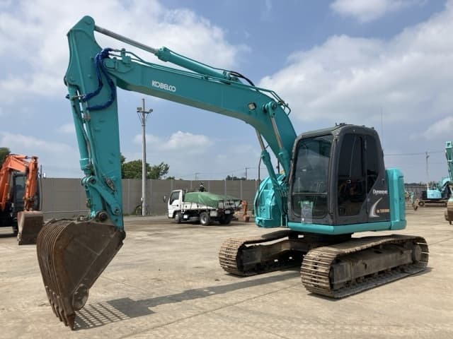 EXCAVATOR — Auction (lot 8458-33)