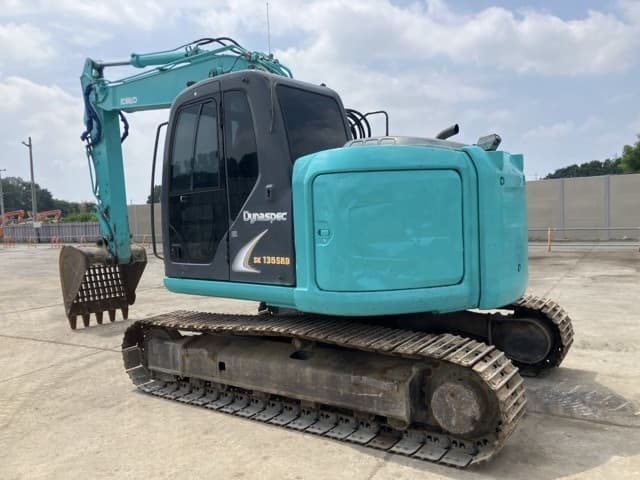 EXCAVATOR — Auction (lot 8458-33)