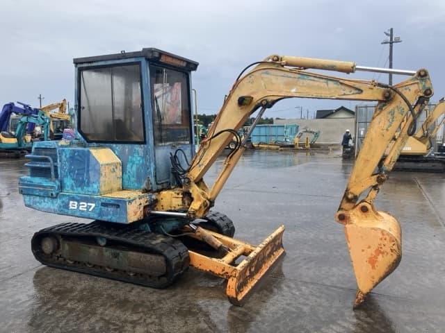 MINI EXCAVATOR — Auction (lot 8458-331)
