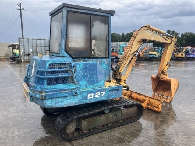 MINI EXCAVATOR — Auction (lot 8458-331)