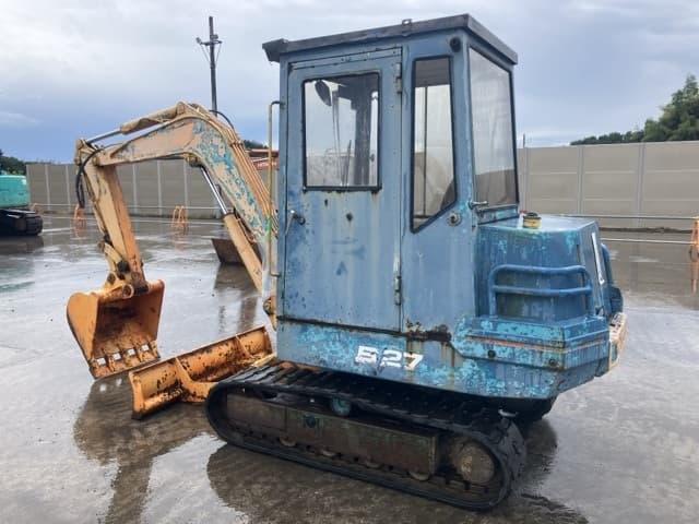 MINI EXCAVATOR — Auction (lot 8458-331)