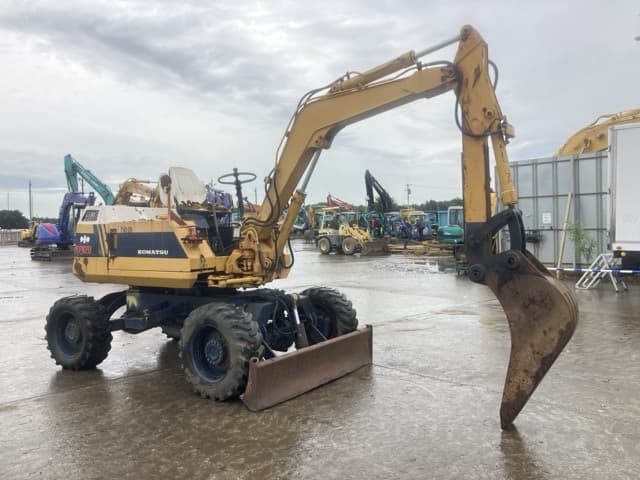 MINI EXCAVATOR — Auction (lot 8458-332)
