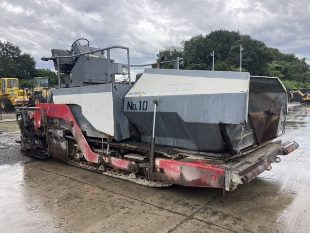 Asphalt finisher — Auction (lot 8458-339)