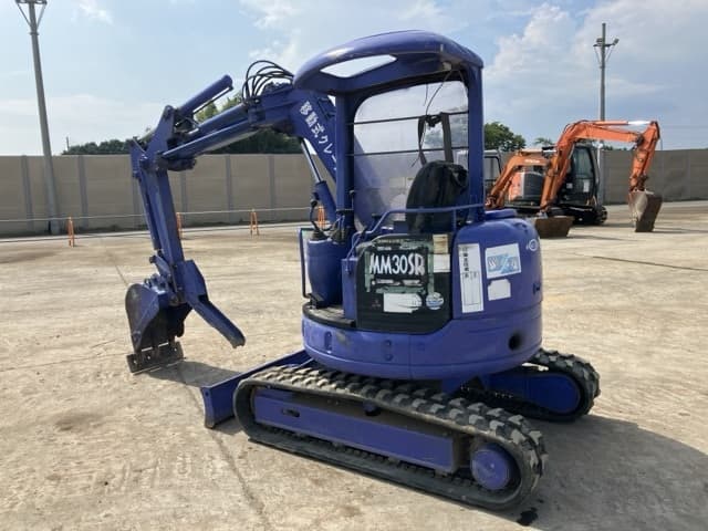 MINI EXCAVATOR — Auction (lot 8458-34)